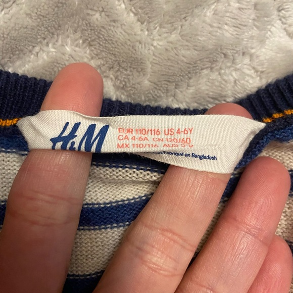 4-6T Handsome Boys Button Up Knit Cardigan - Picture 4 of 5